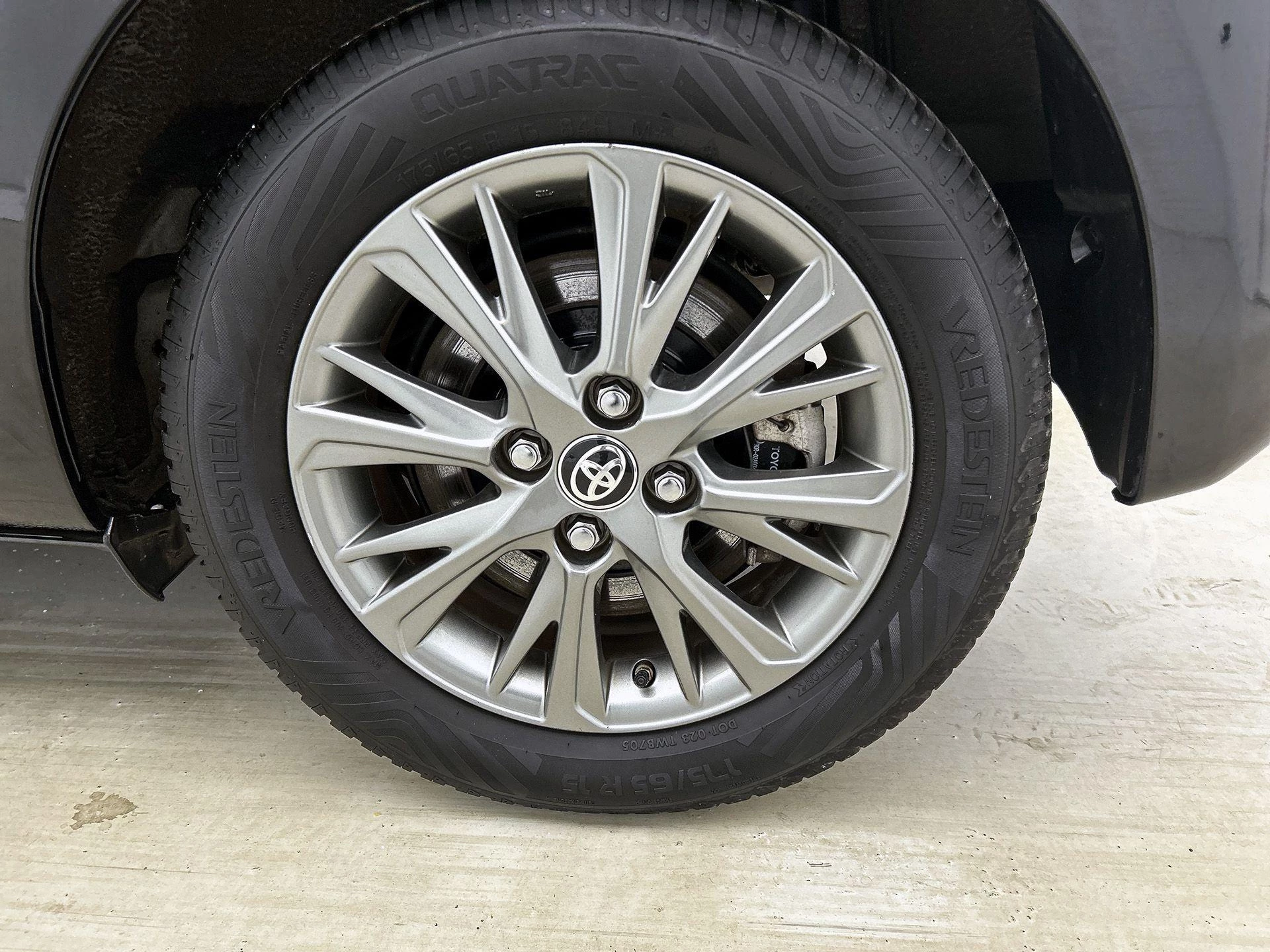Toyota-Yaris-image-33