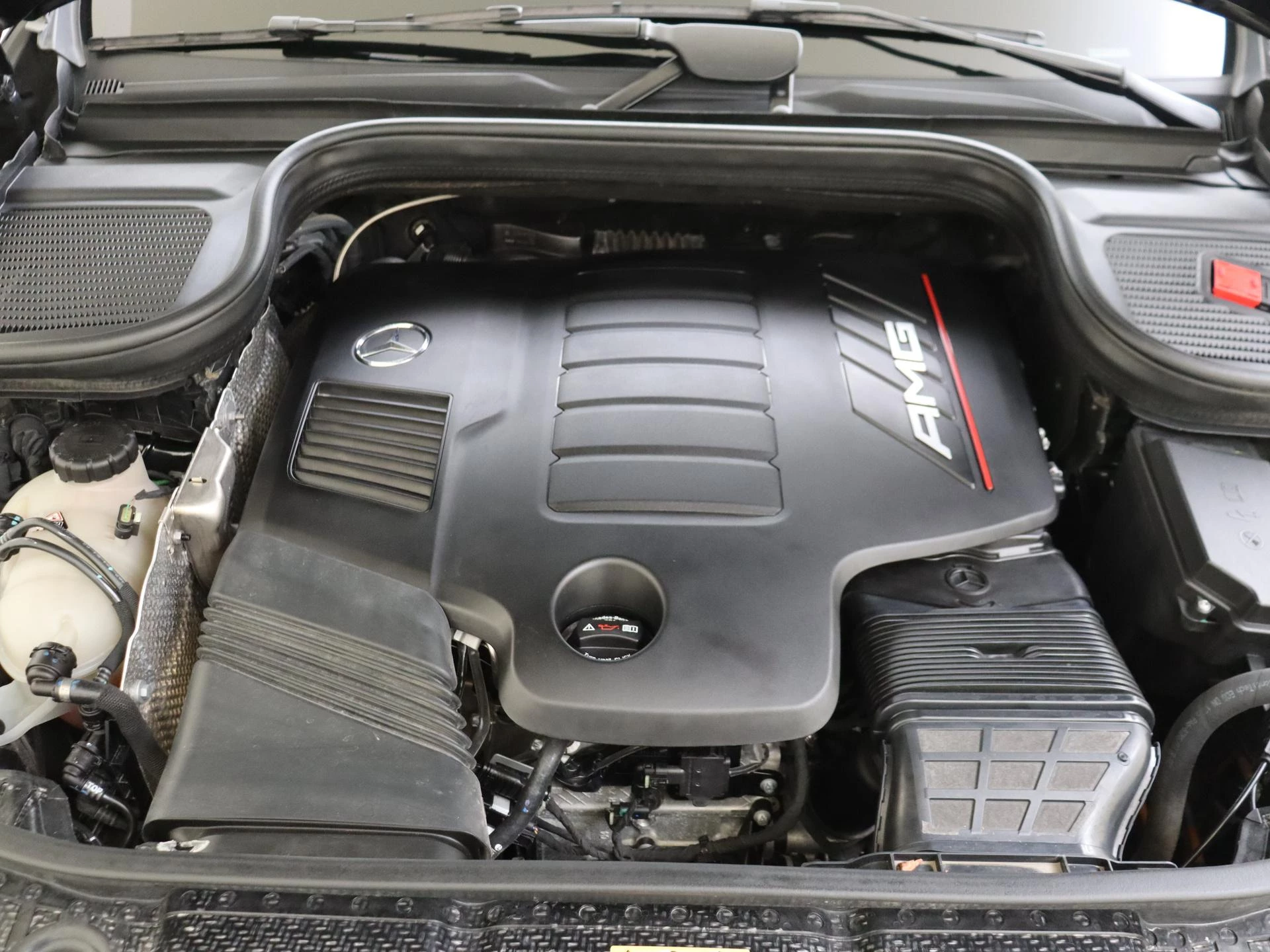 Mercedes-Benz-GLE-image-4