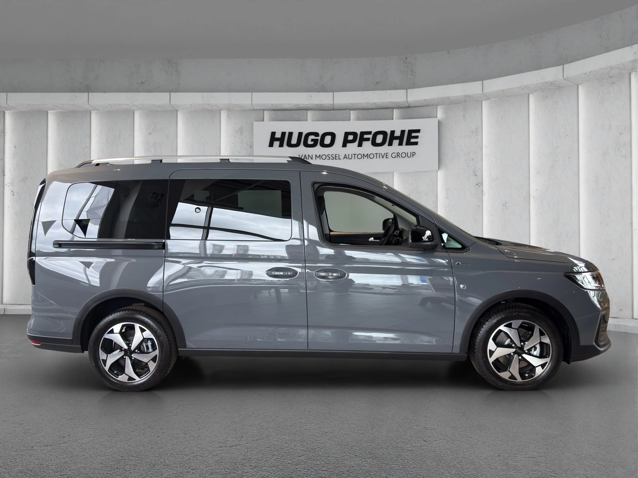 Ford Tourneo Connect Grand Active 1.5 EcoBoost PHEV