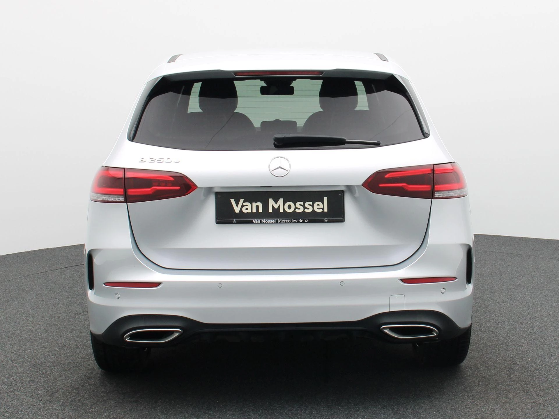 Mercedes-Benz B-Klasse 250 e + AMG LINE + LED + CAMERA +
