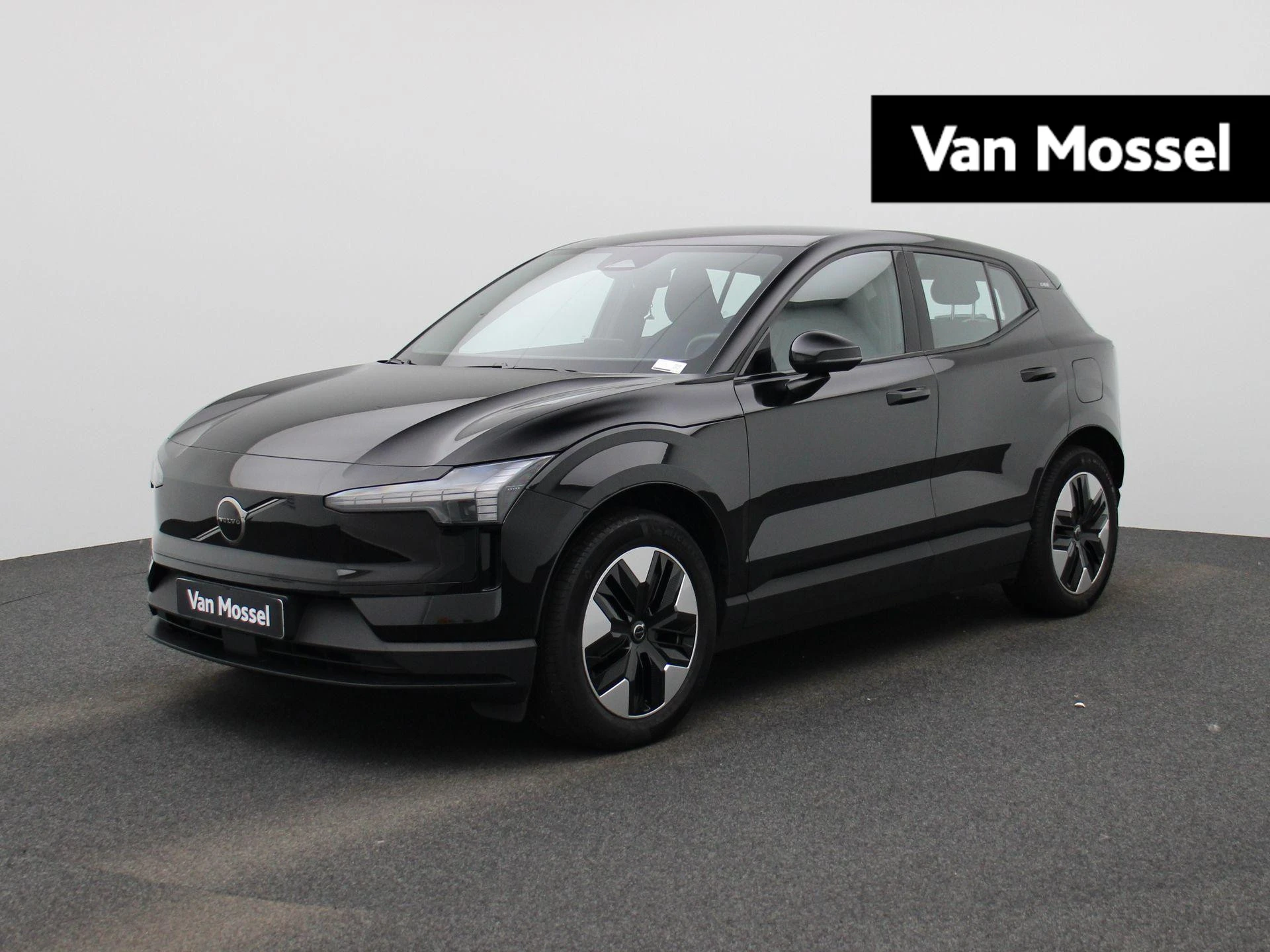Volvo-EX30-image-0