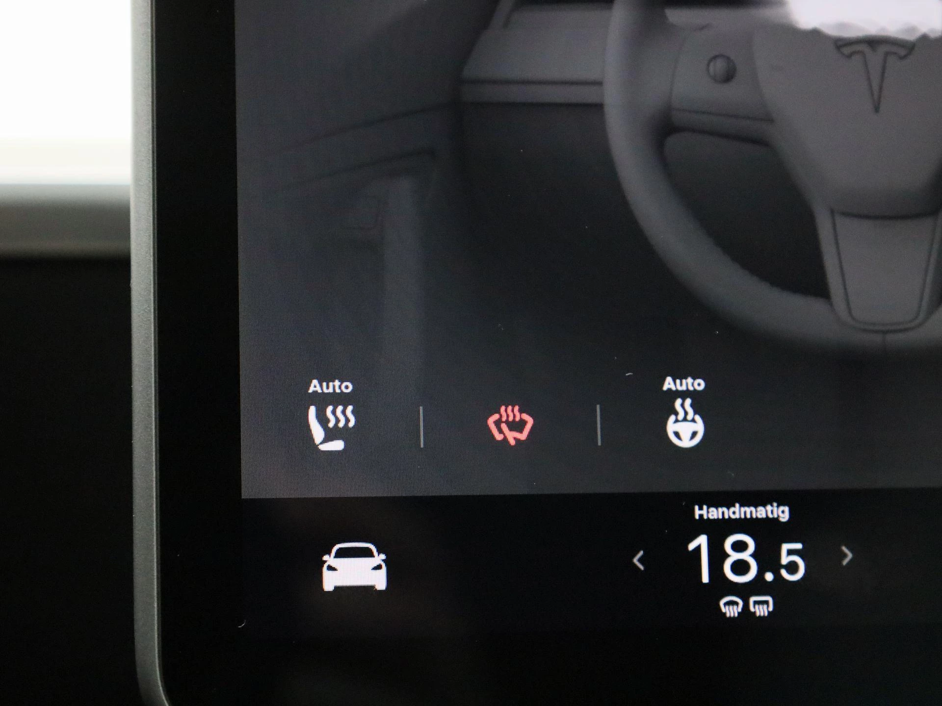 Tesla-Model Y-image-16