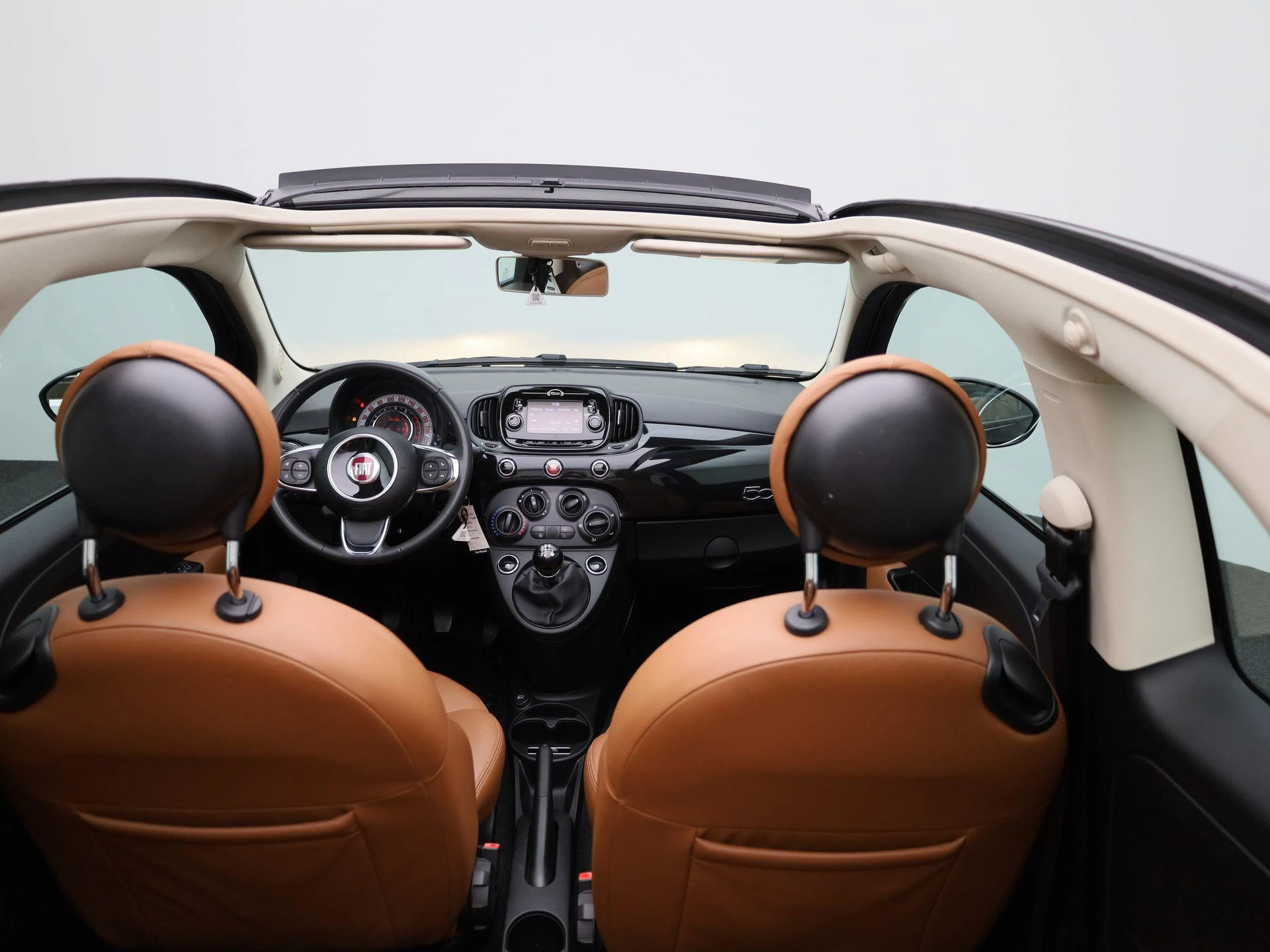 Fiat-500C-image-7