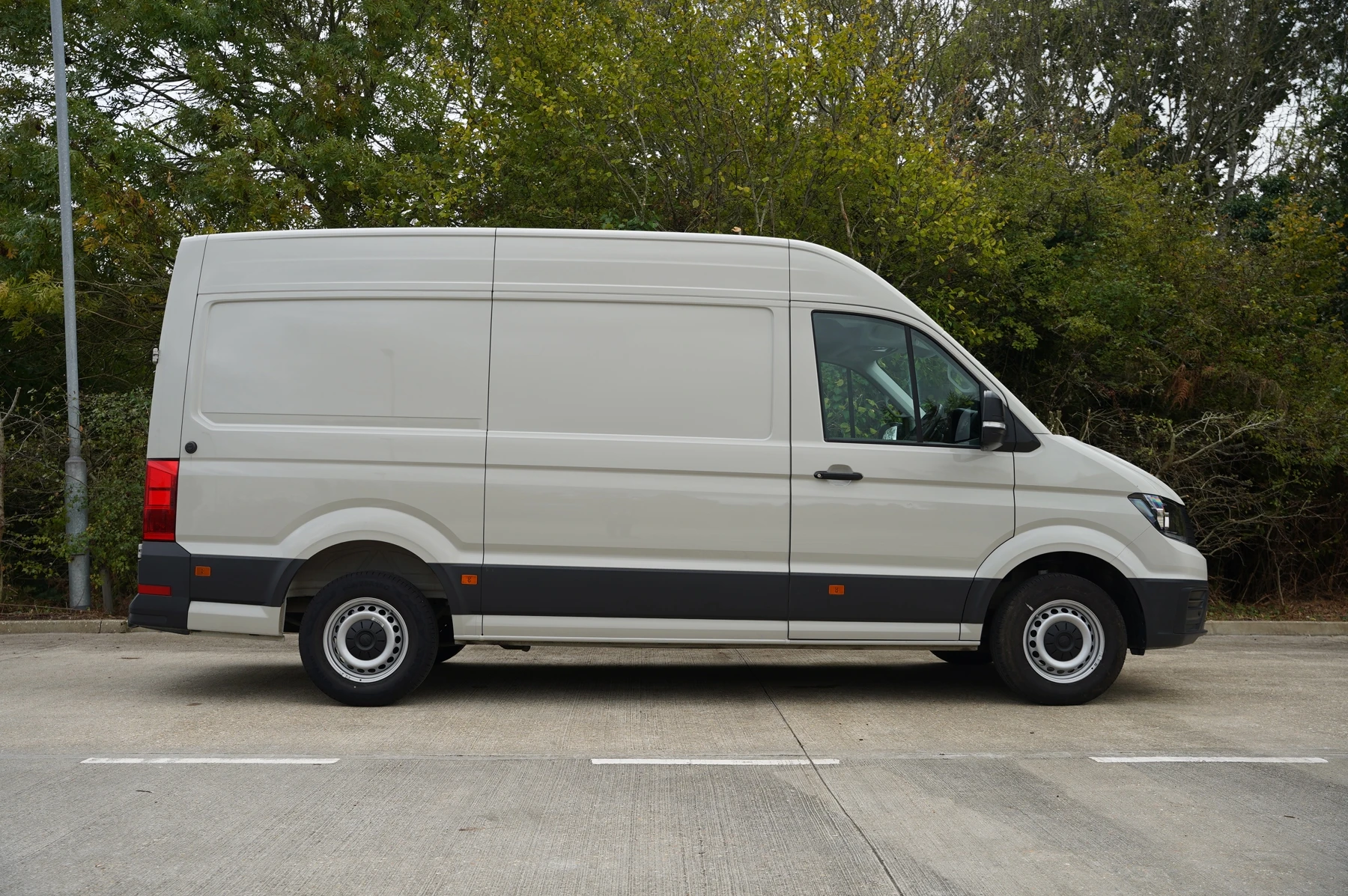 Volkswagen-Crafter-image-3