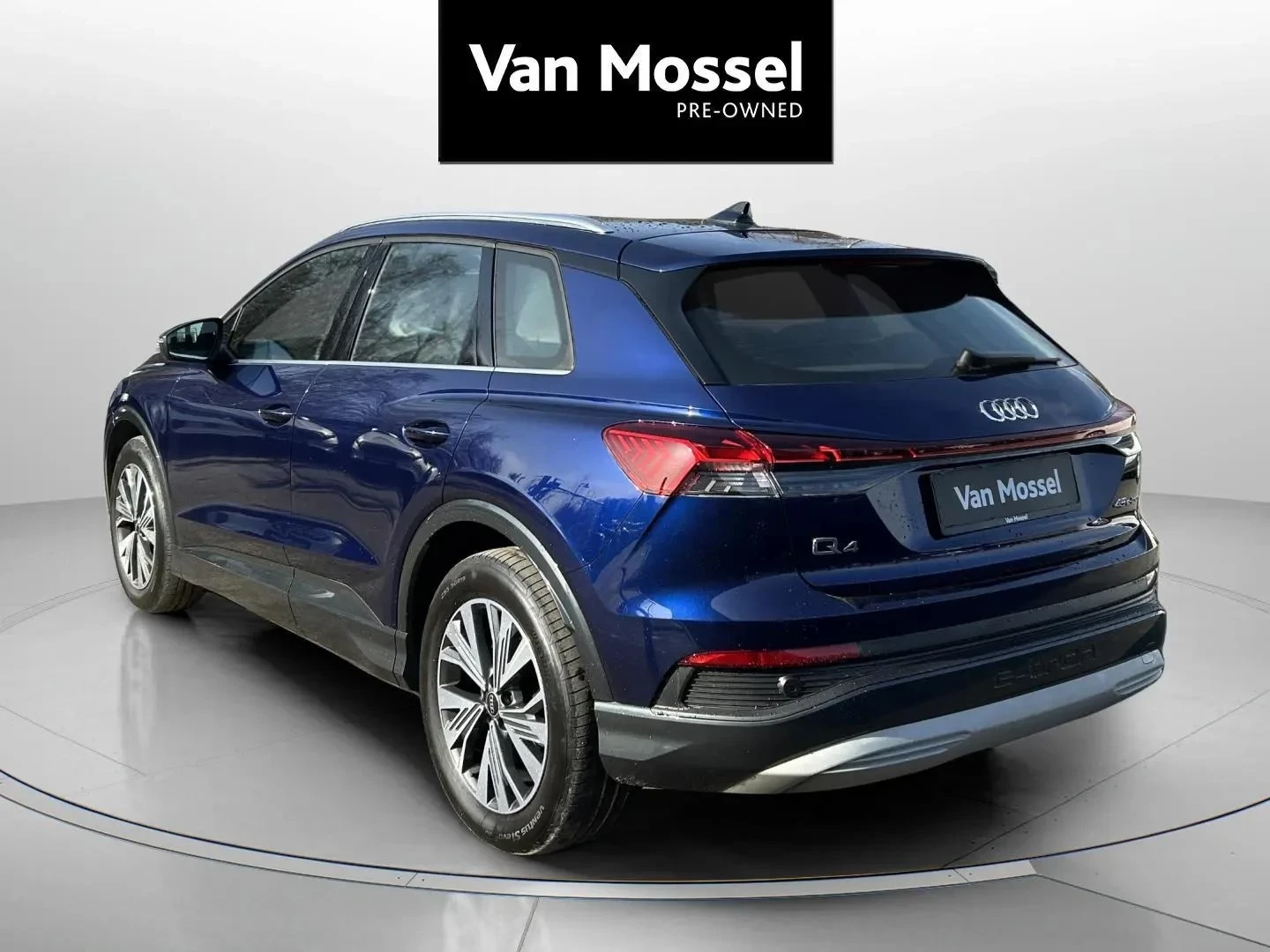Audi-Q4 e-tron-image-6