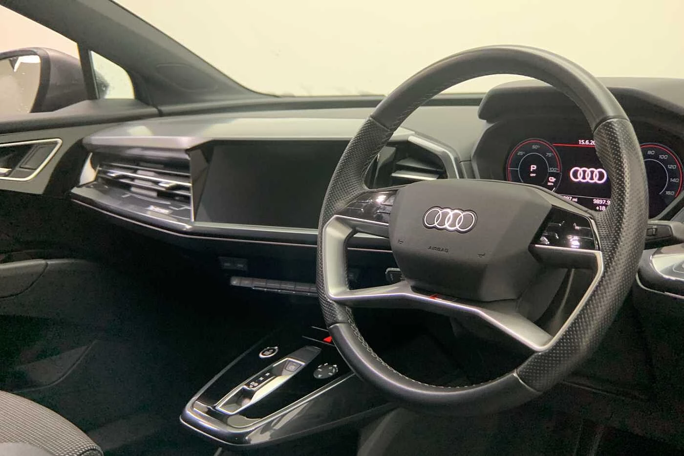 Audi-Q4 Sportback e-tron-image-11