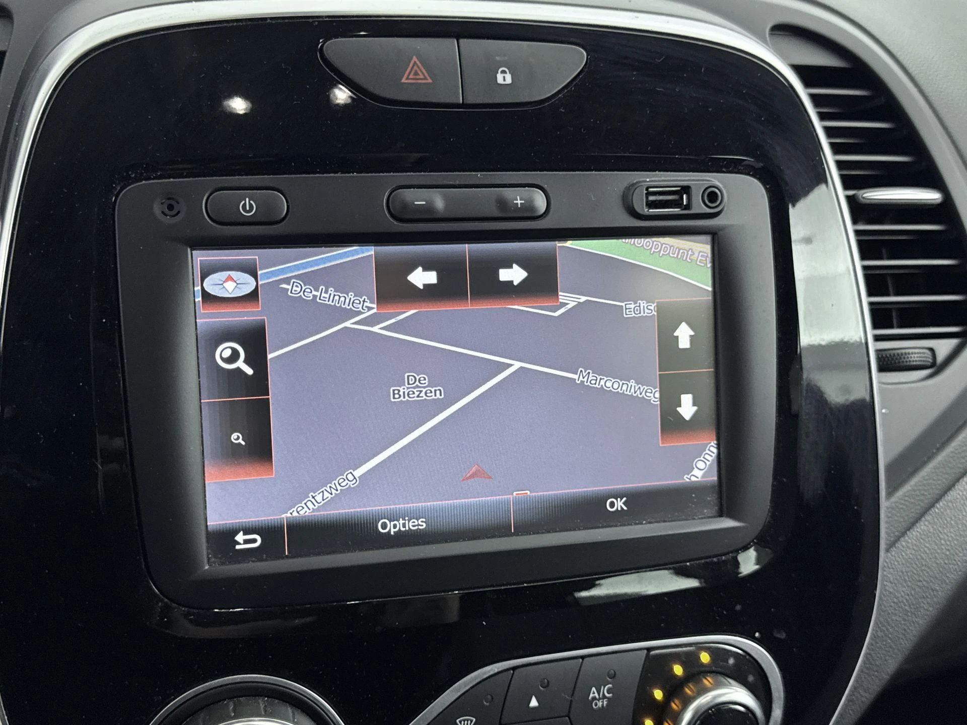 Renault-Captur-image-14