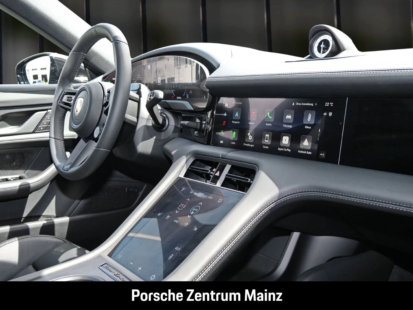 Porsche Taycan Black Edition InnoDrive HA-Lenkung HeadUp black edition