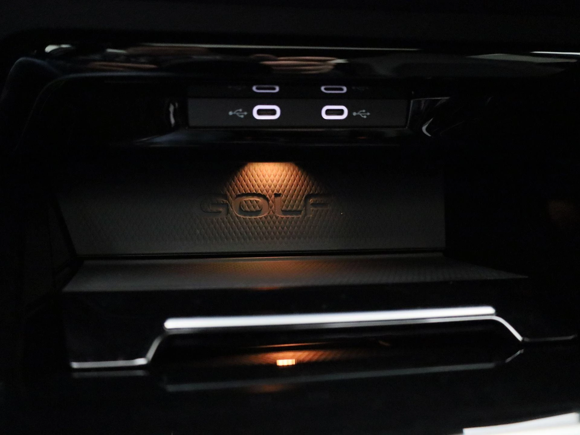 Volkswagen Golf 1.5 eHybrid GTE 272 PK|