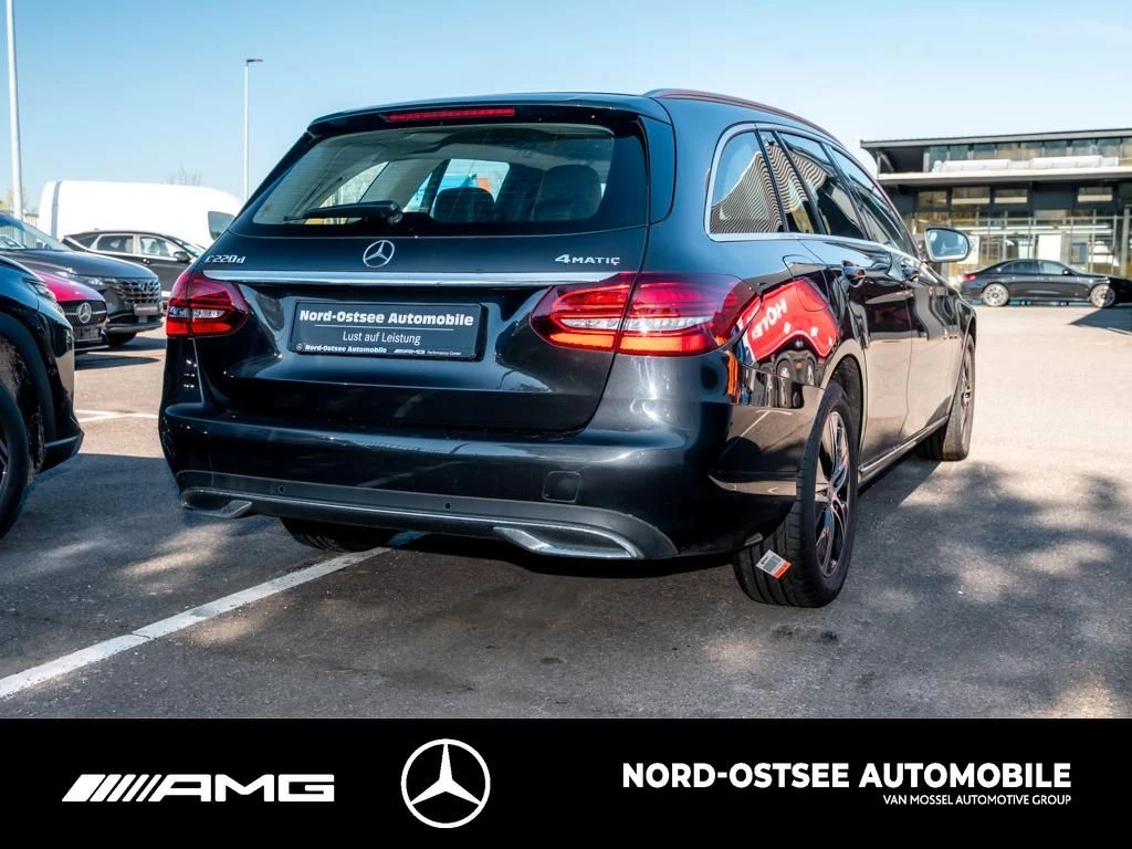 Mercedes-Benz-C-Klasse-image-3