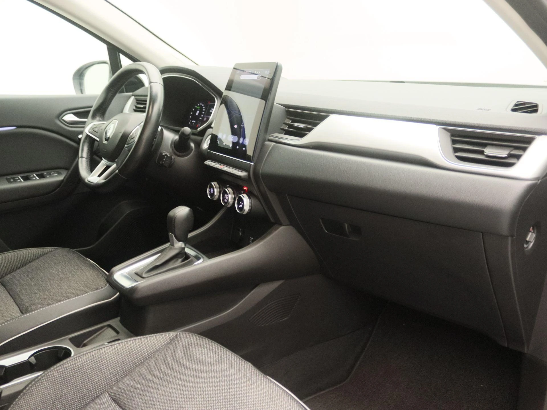 Renault-Captur-image-22
