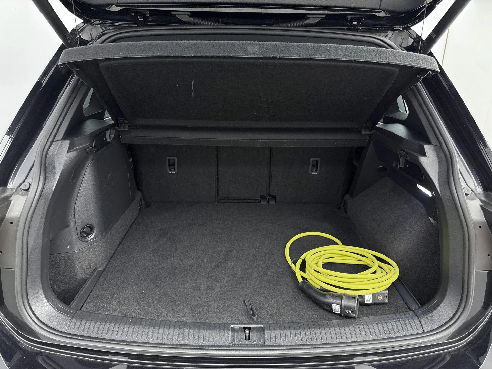 Volkswagen-Tiguan-image-14