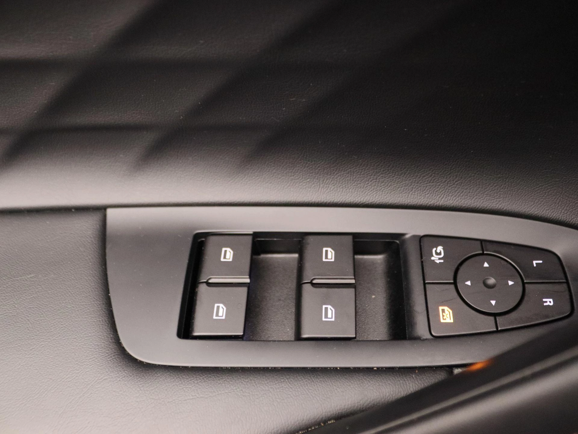 MG HS Luxury 1.5 PHEV