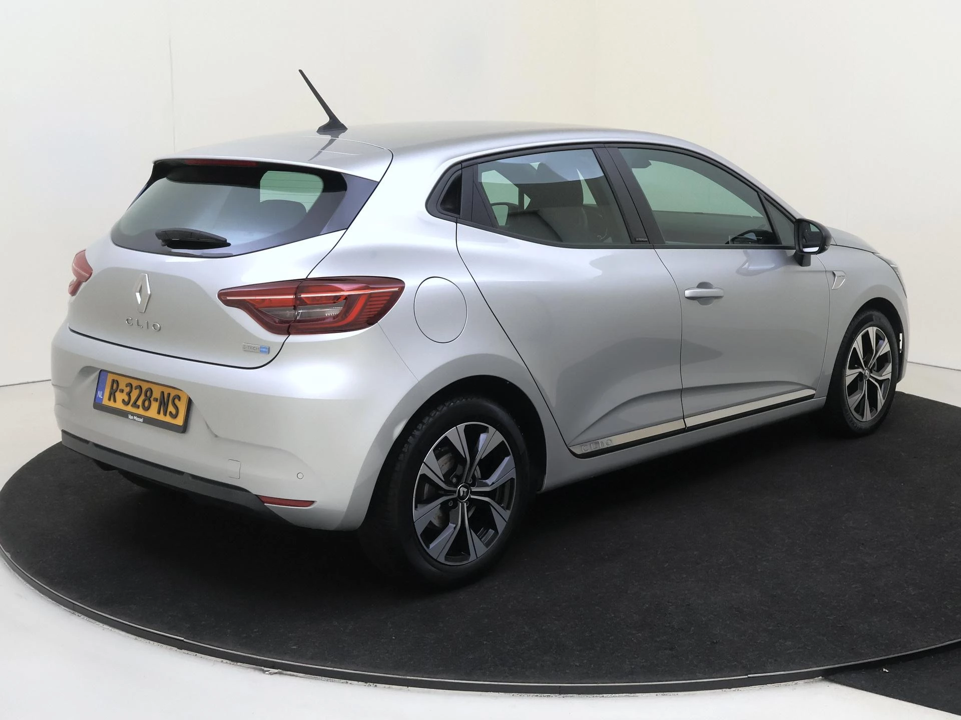 Renault Clio 1.6 E-Tech Hybrid 140 Limited