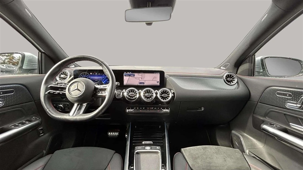 Mercedes-Benz-EQA-image-12