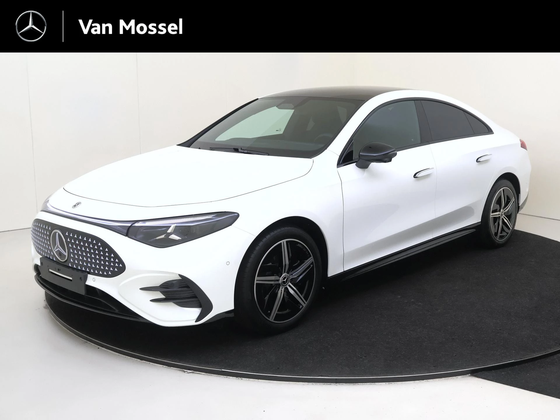 Mercedes-Benz-CLA-image-0
