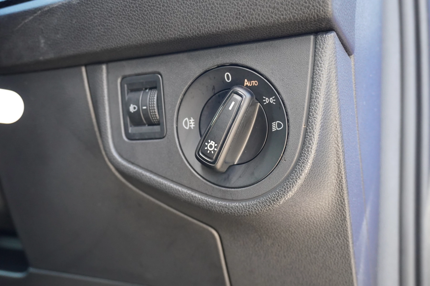 Volkswagen-Polo-image-29