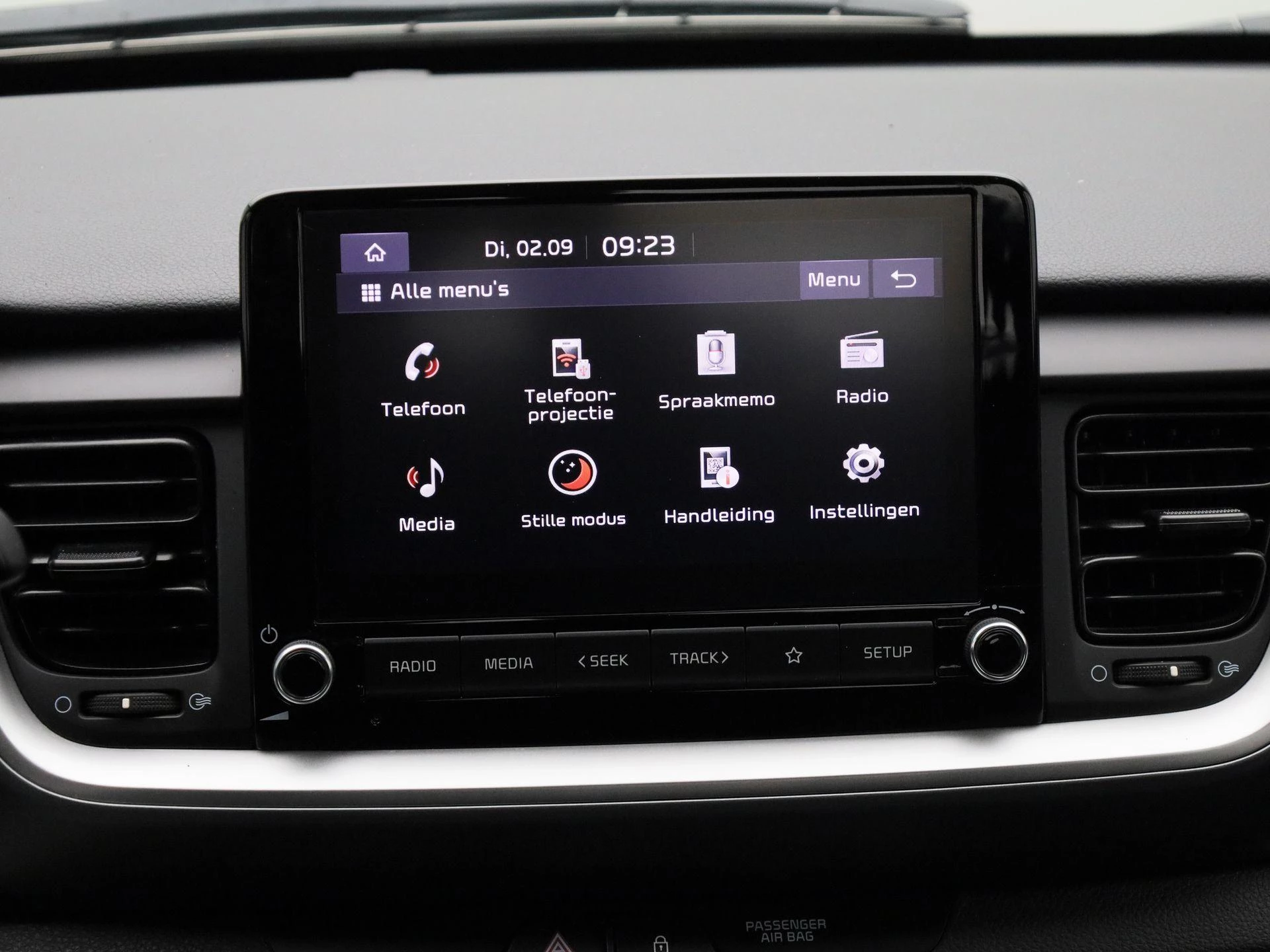 Kia-Stonic-image-7