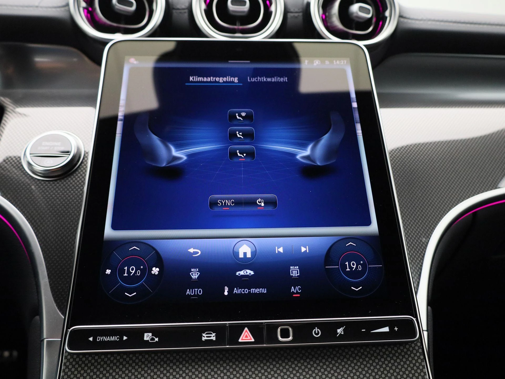 Mercedes-Benz-GLC-image-18