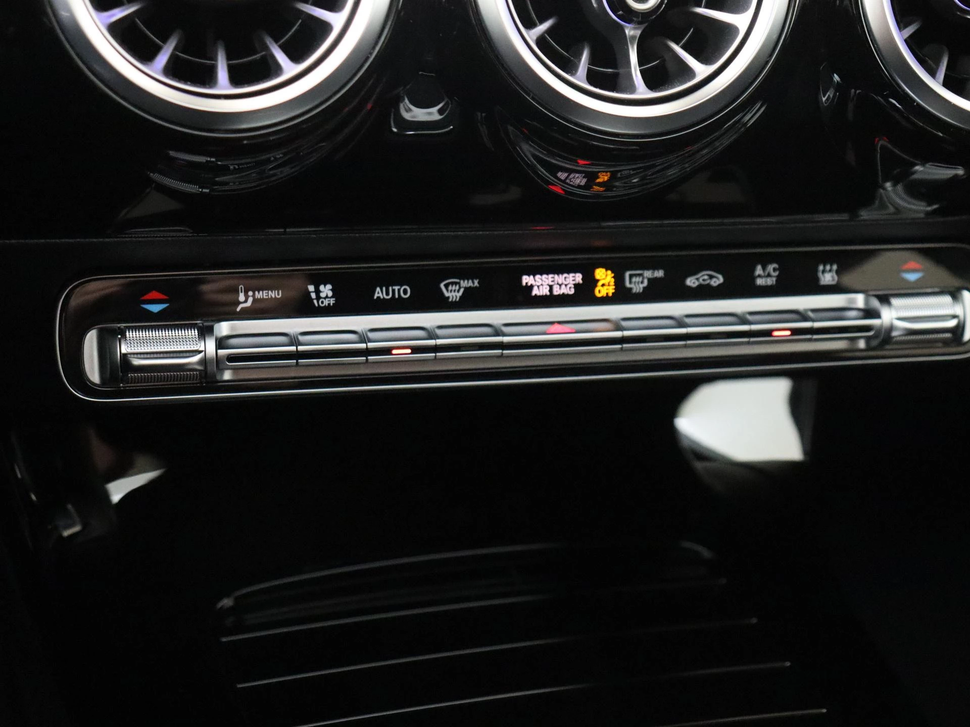 Mercedes-Benz-A-Klasse-image-19