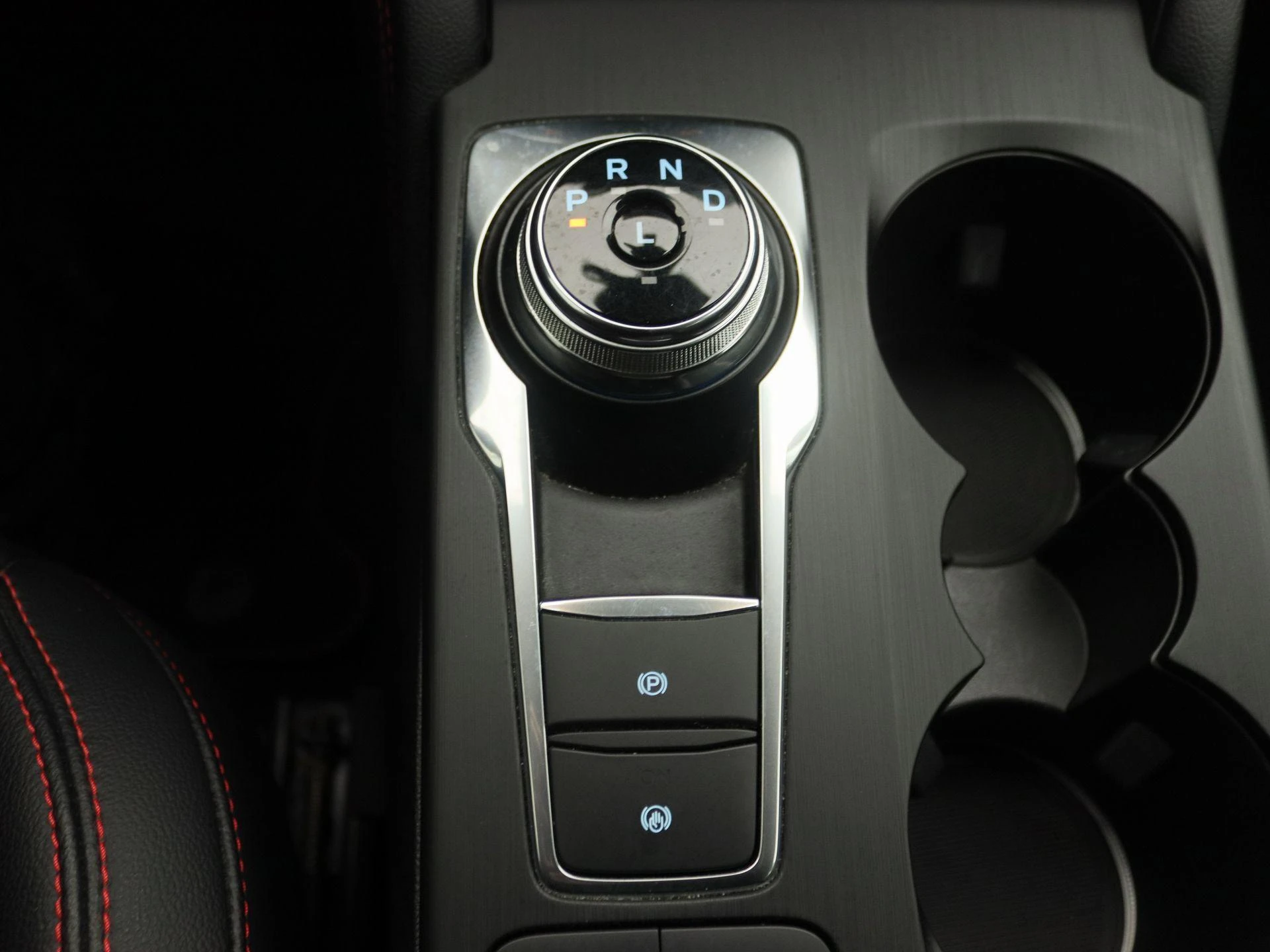Ford-Kuga-image-11