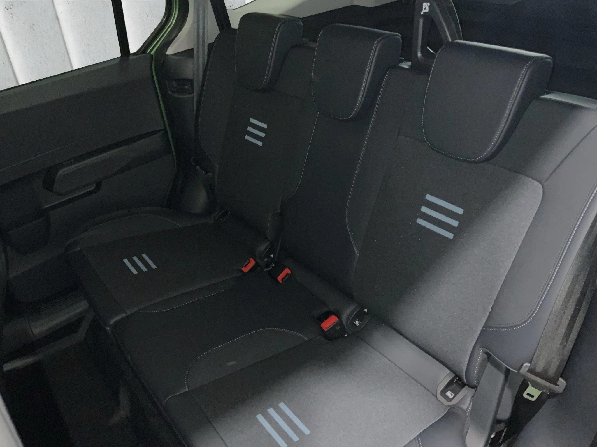 Ford-Tourneo Courier-image-2