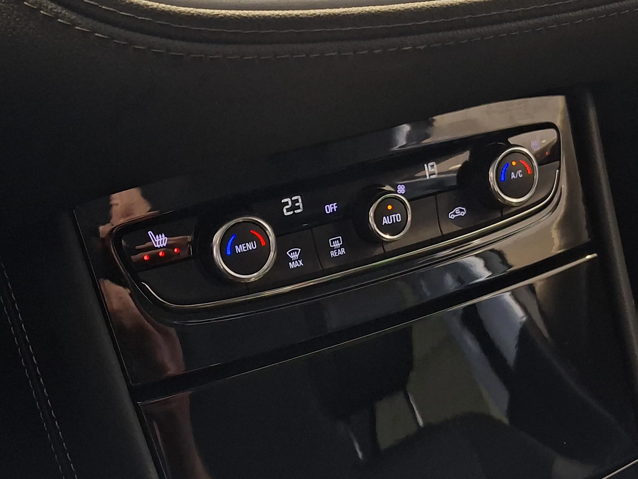 Opel-Grandland X-image-21