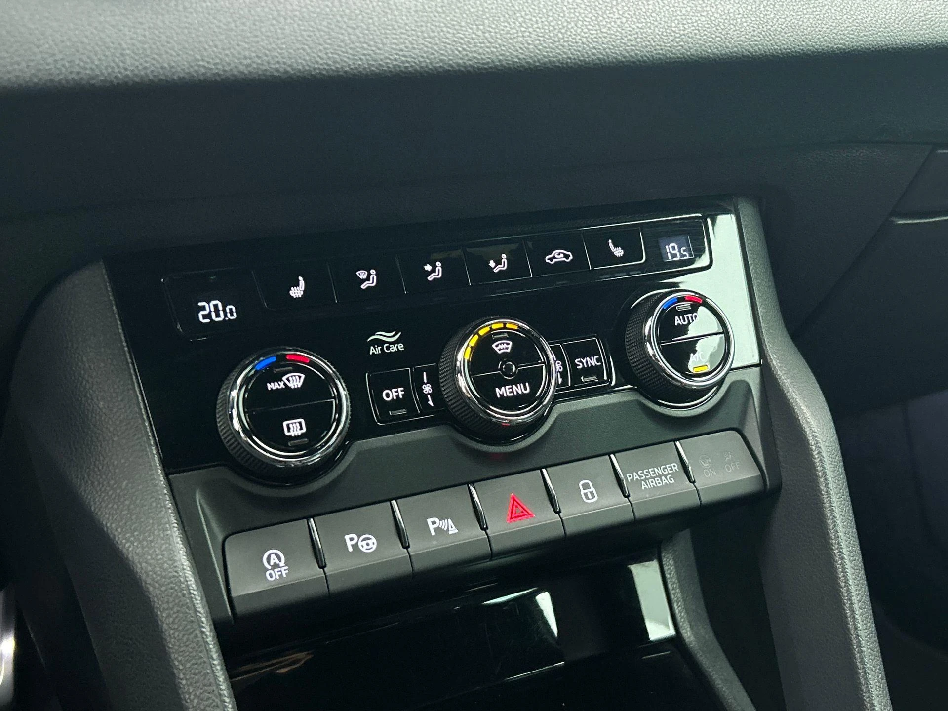 Škoda Karoq 1.5 TSI ACT Sportline Business