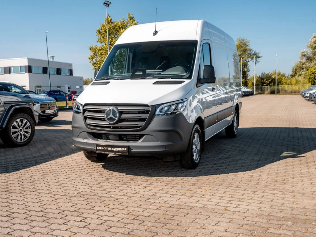 Mercedes-Benz-eSprinter-image-7