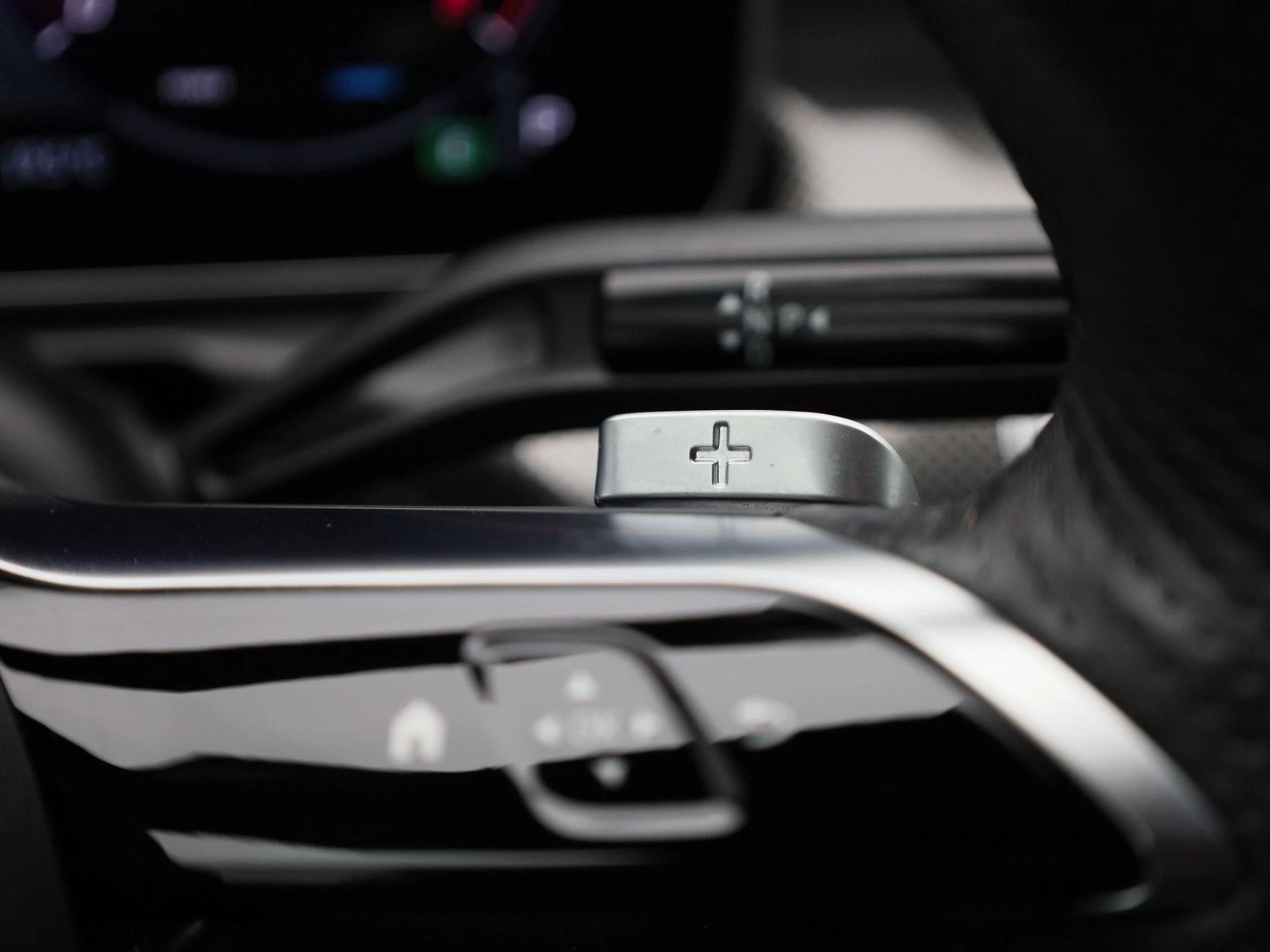 Mercedes-Benz-C-Klasse-image-27