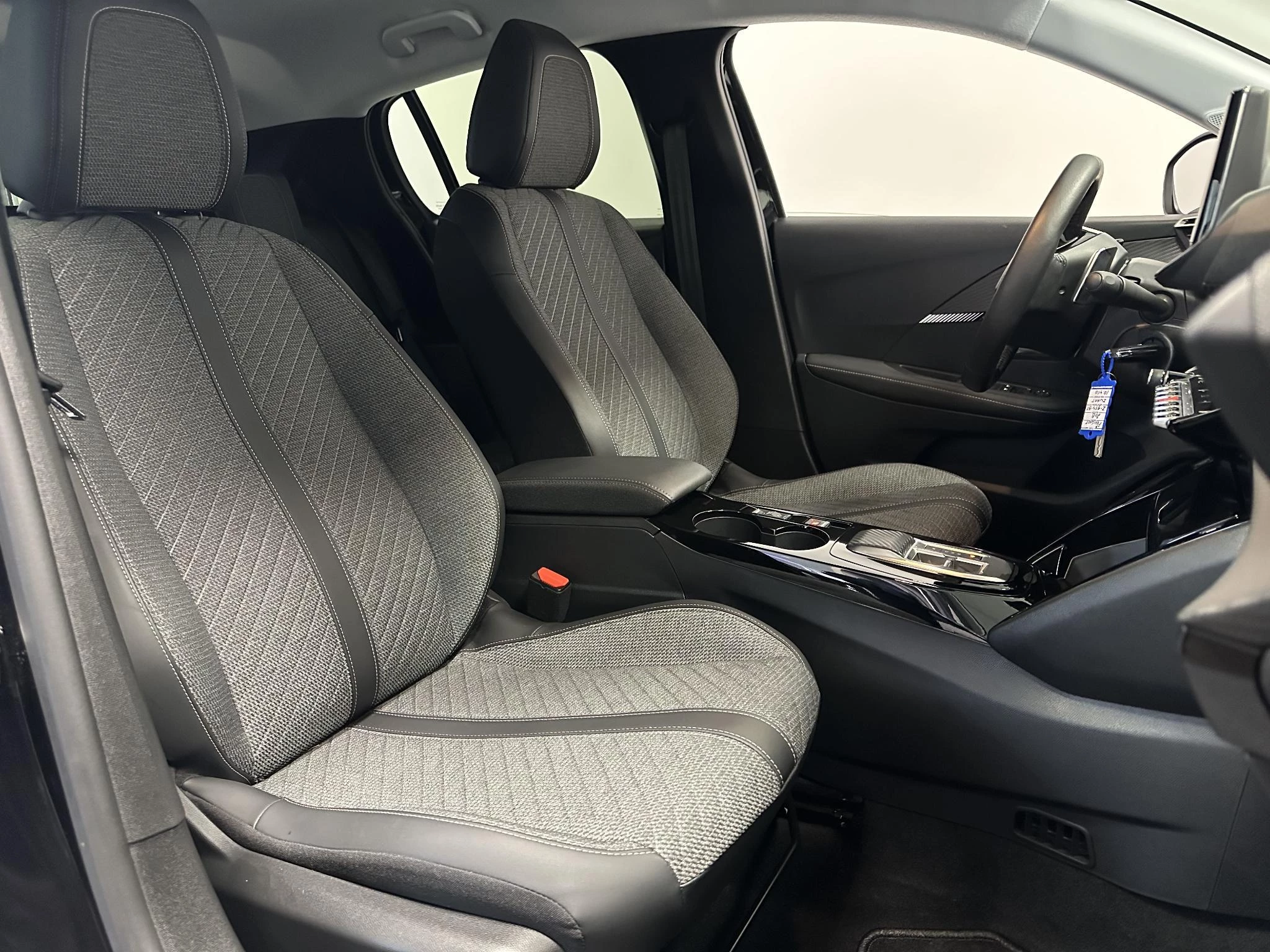 Peugeot-208-image-5
