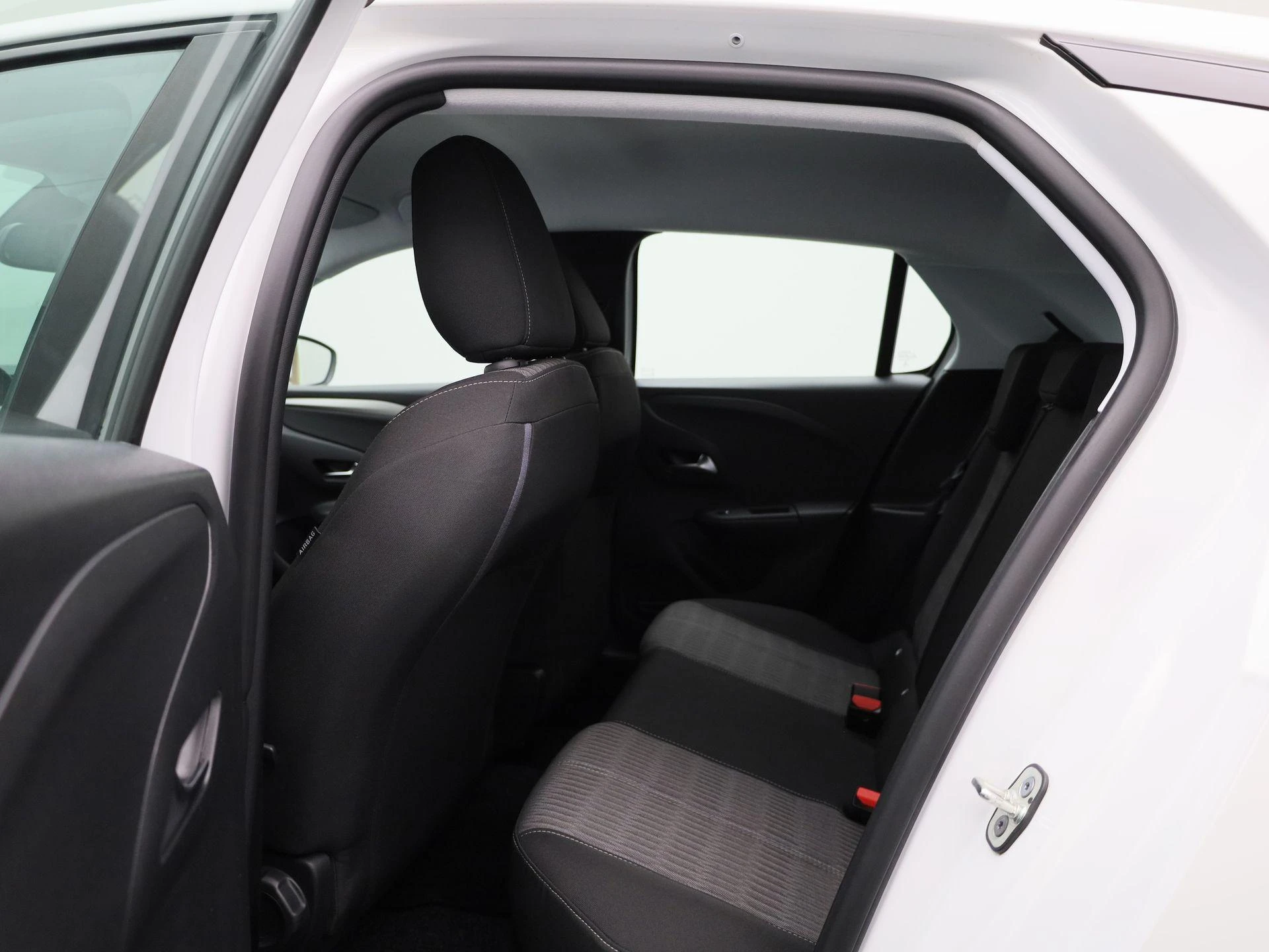 Opel-Corsa-image-9