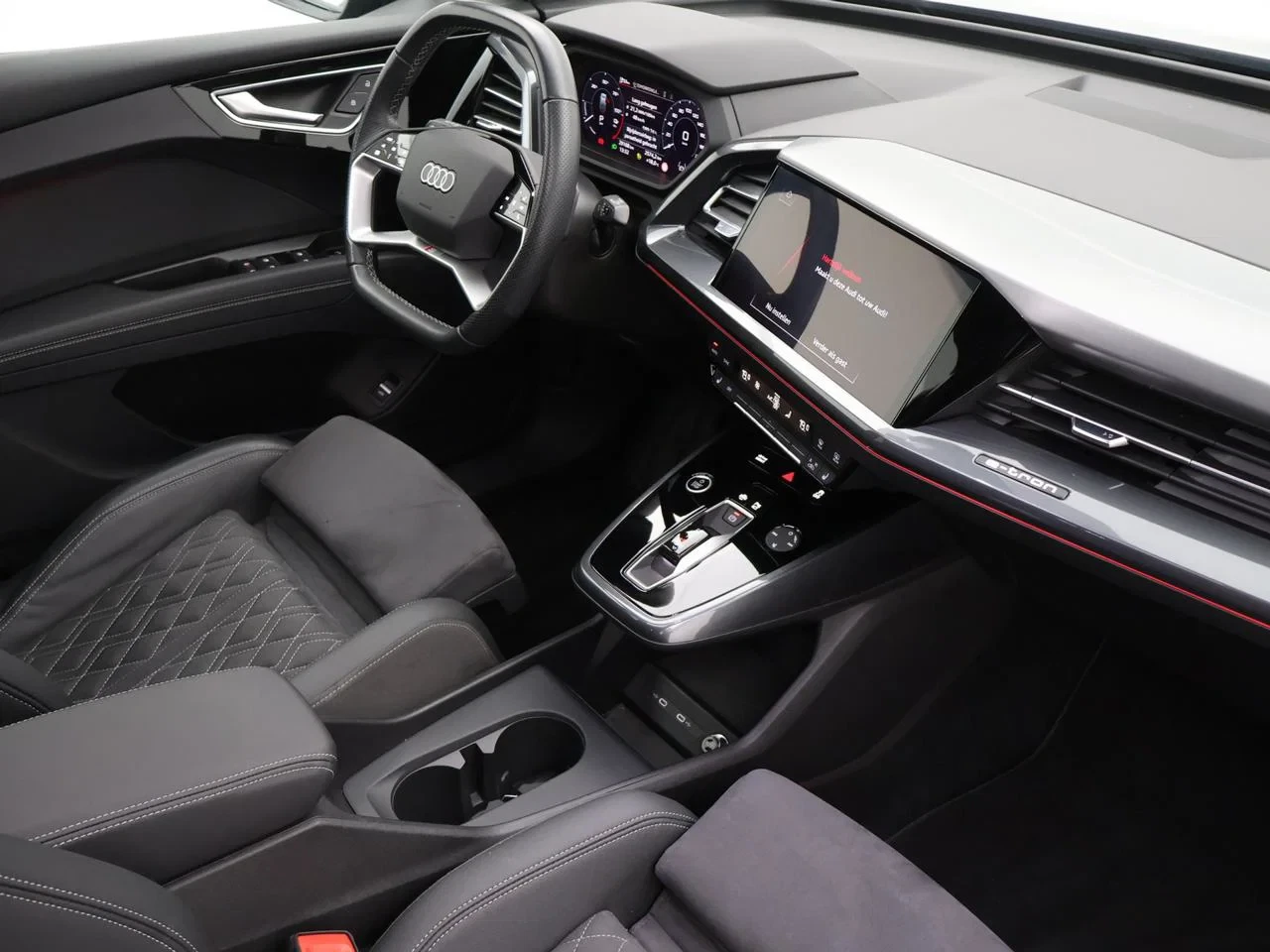 Audi Q4 e-tron Audi Q4 3X-S line 45e-tron QUATTRO 265PK *AUTOMAAT*PANODAK*LEDER*ALCANTARA*CAMERA*ACC*PDC*NAVI*APP-CONNECT*...*