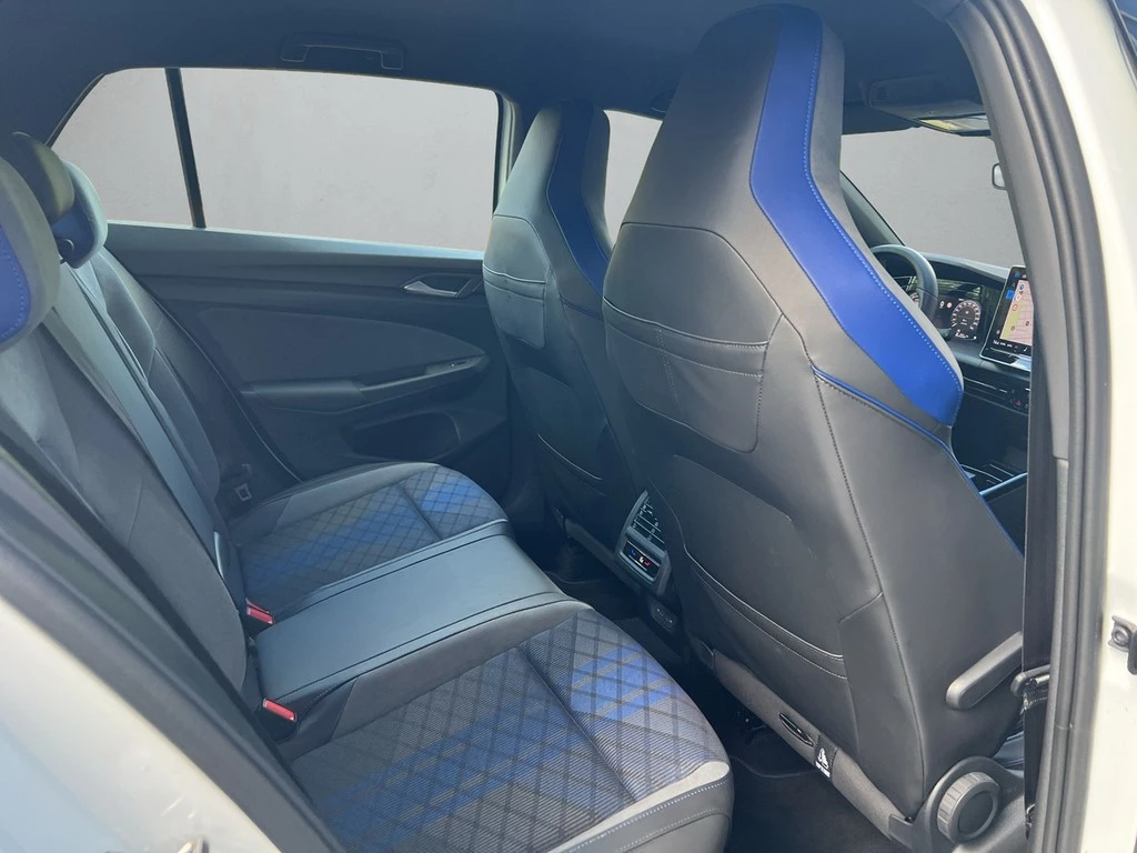 Volkswagen Golf VIII Lim. 2.0 TSI 4Motion DSG R *360°*
