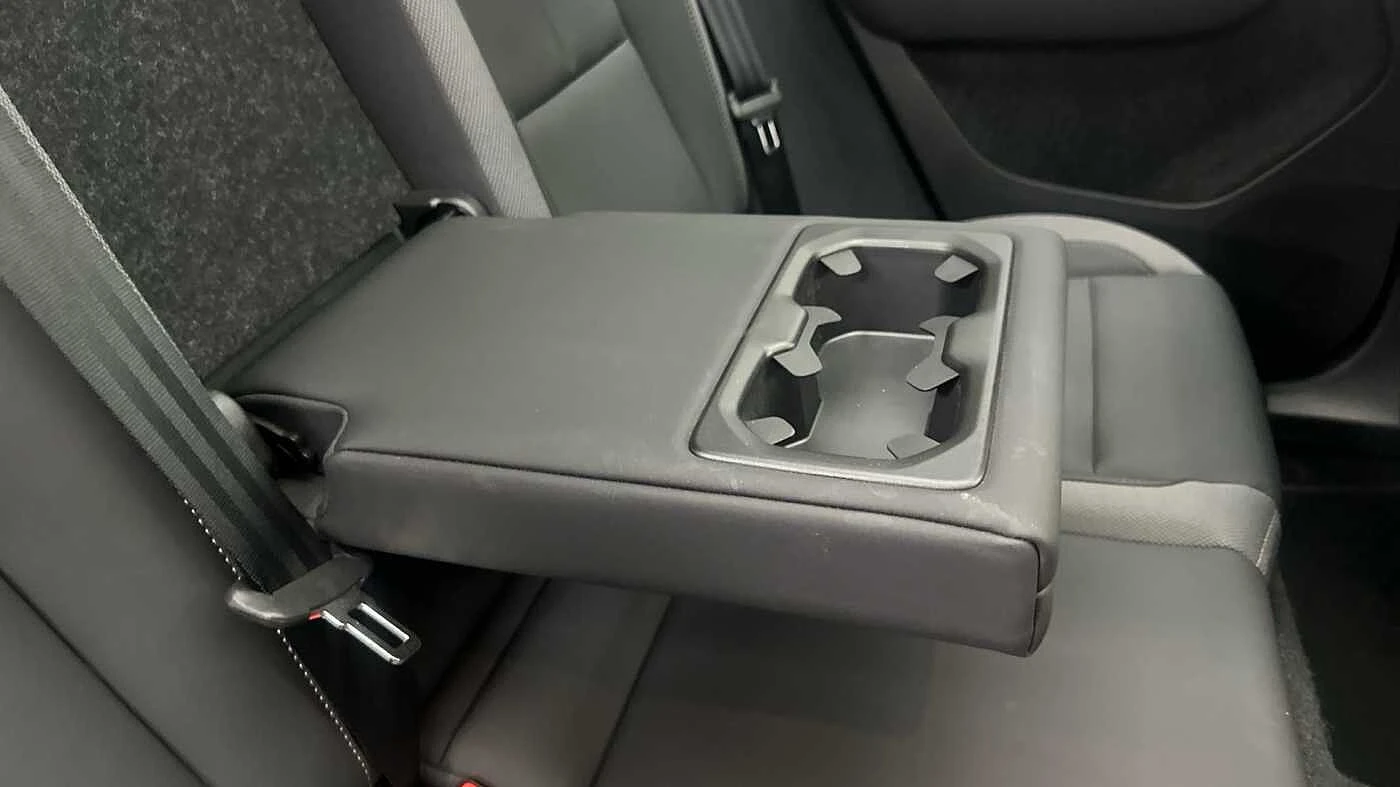 Volvo-EX40-image-22