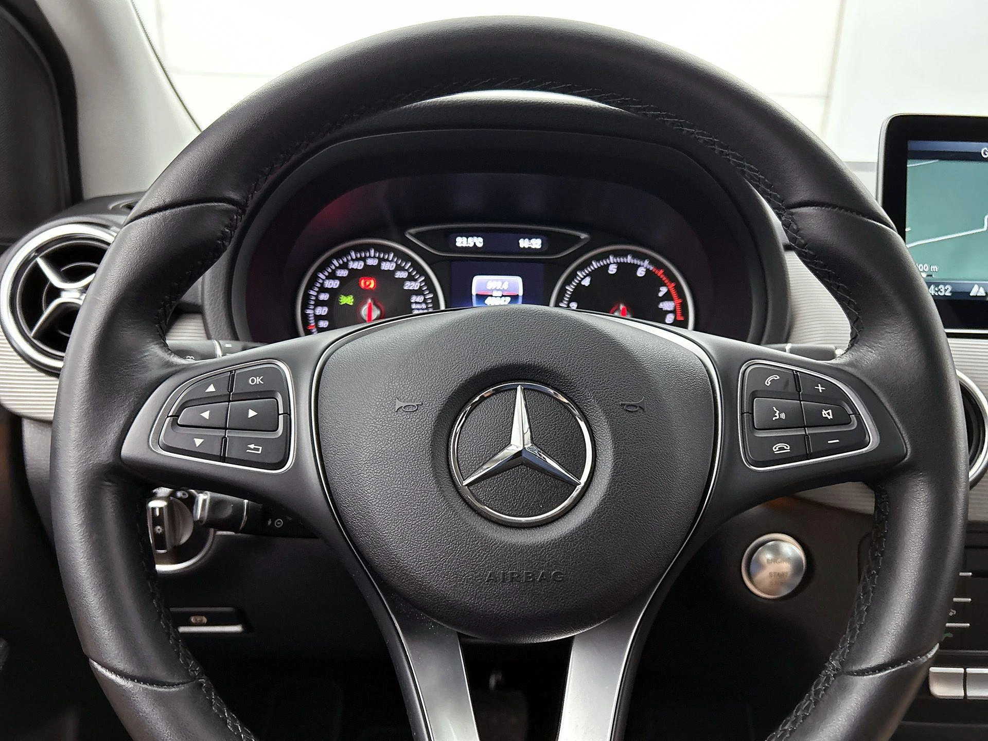 Mercedes-Benz B-Klasse 180 Ambition