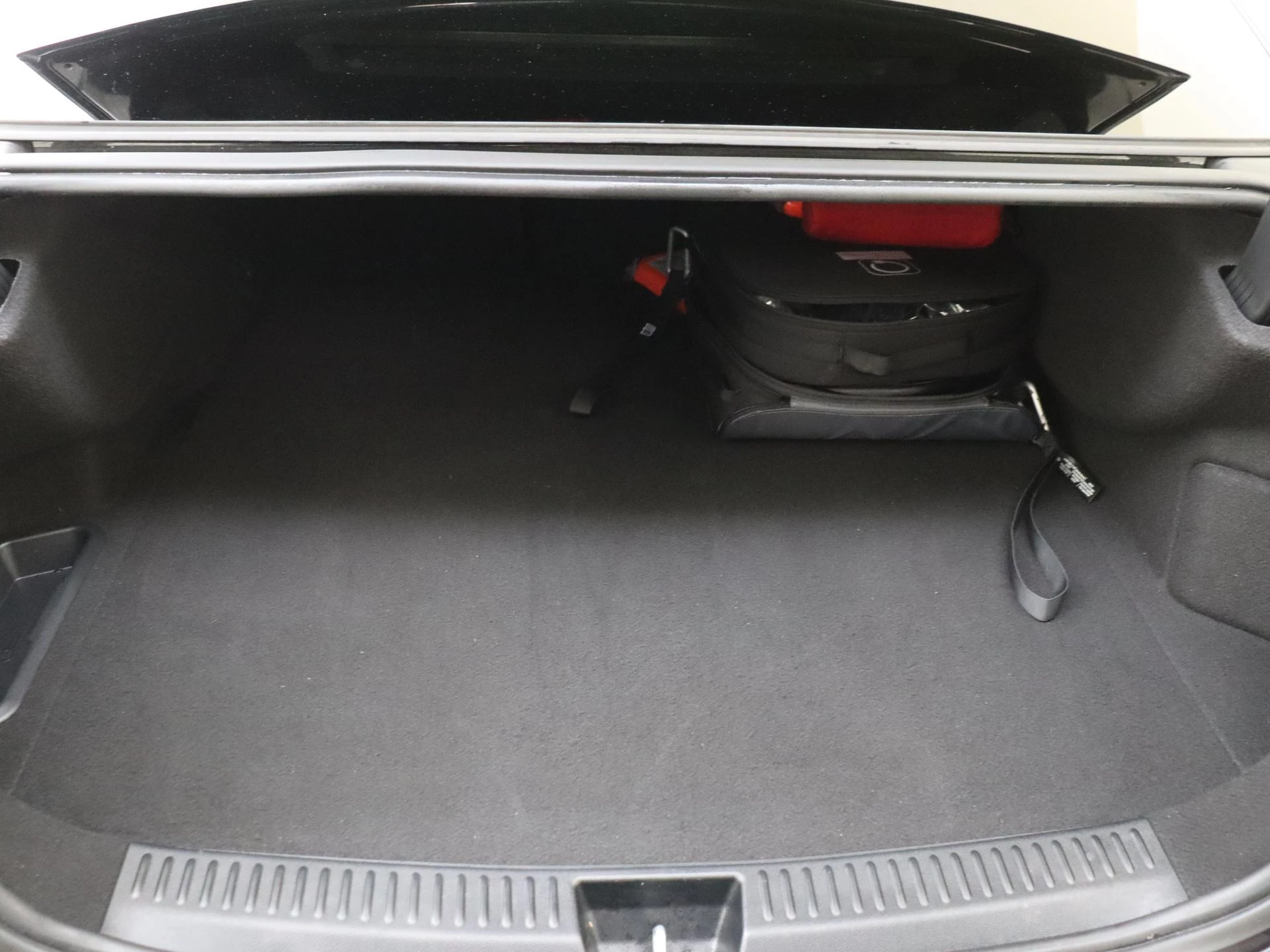 Mercedes-Benz E-Klasse 300 e AMG Line