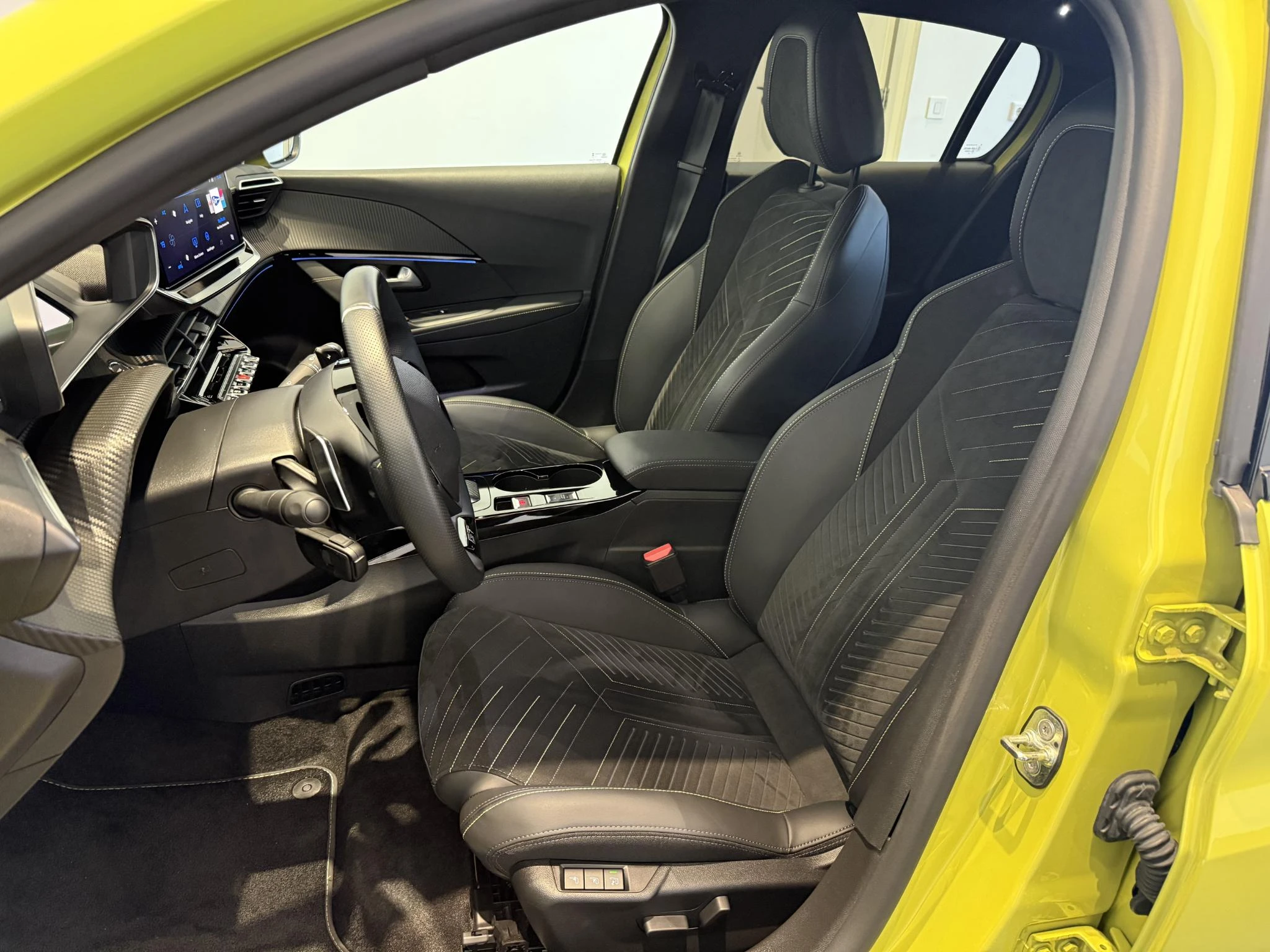 Peugeot-208-image-15