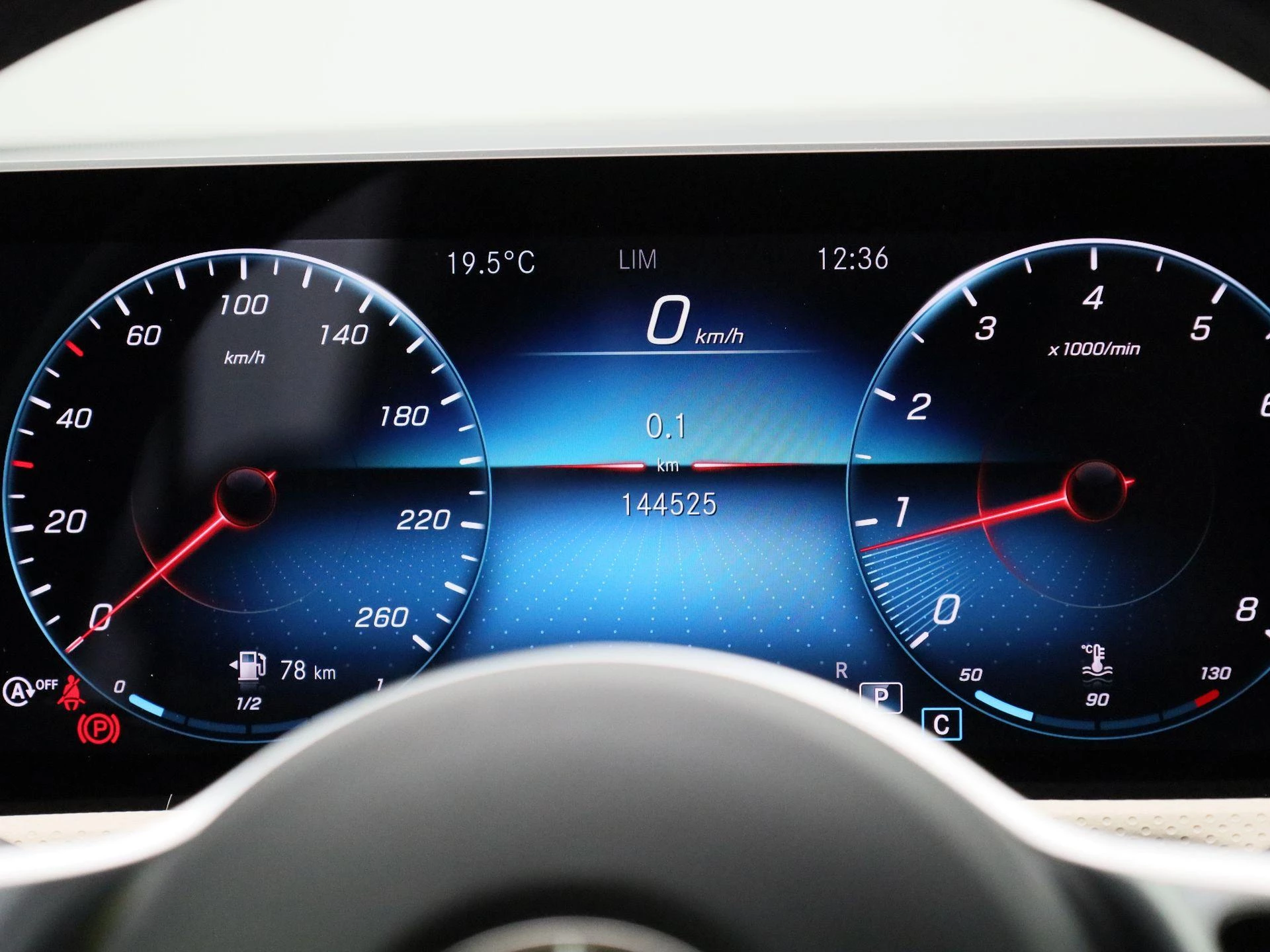 Mercedes-Benz-A-Klasse-image-7