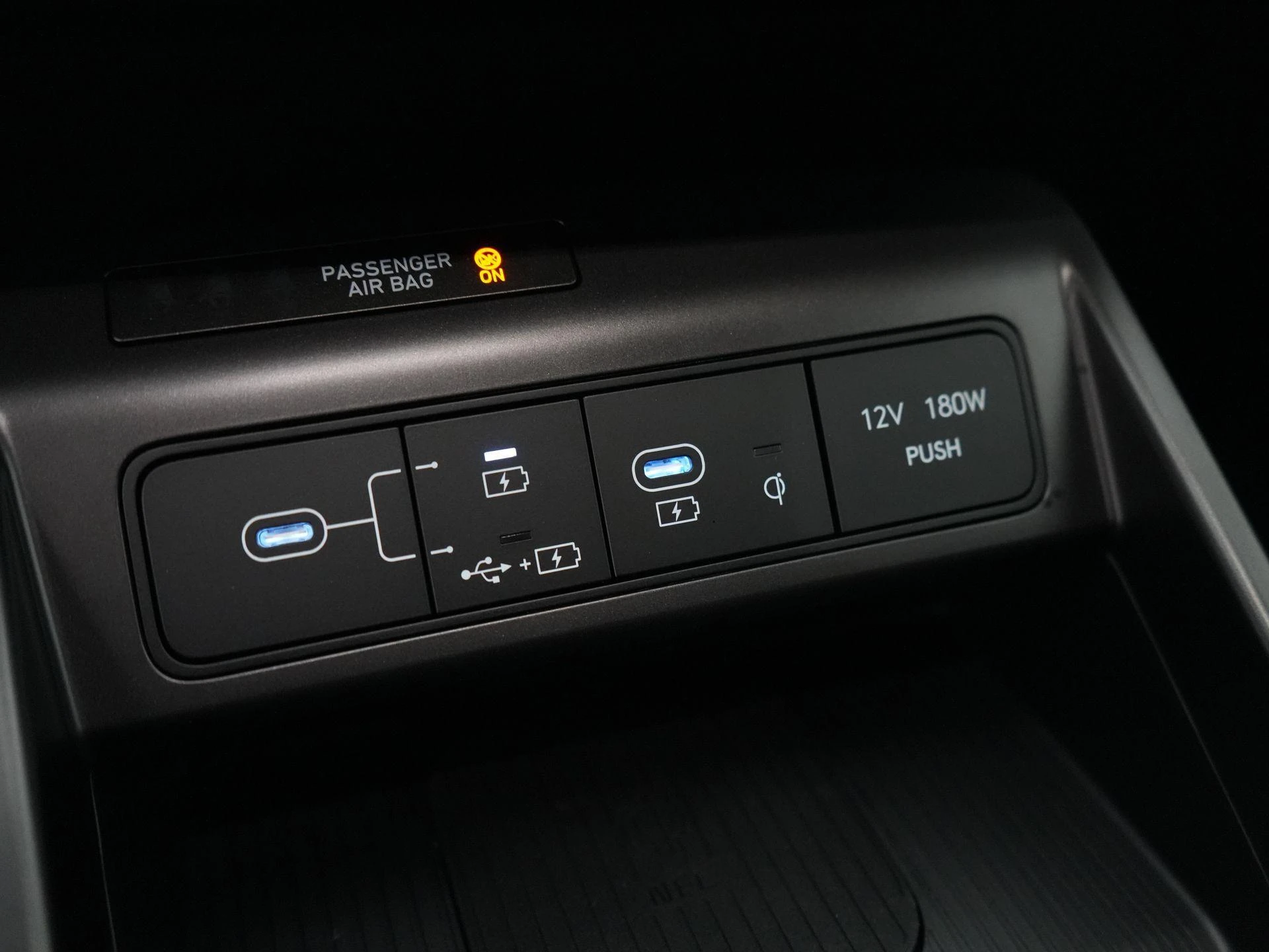 Hyundai-Kona-image-28