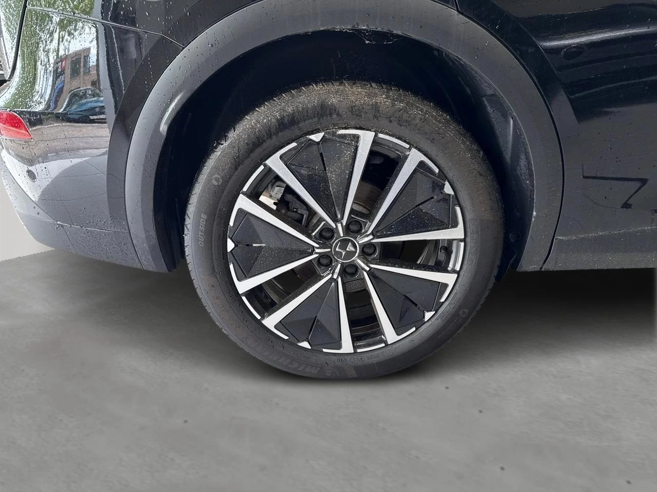 DS DS 7 Plug-in Hydrid AWD 300 RIVOLI