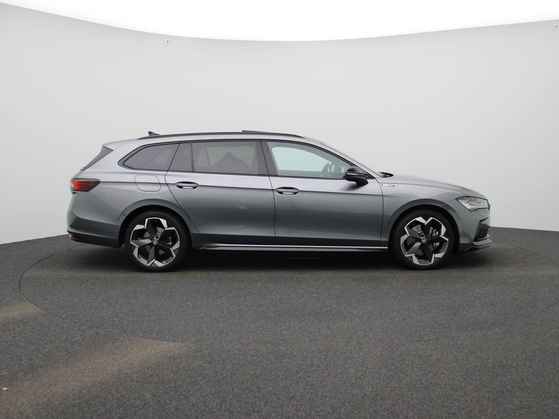 Škoda-Superb-image-5