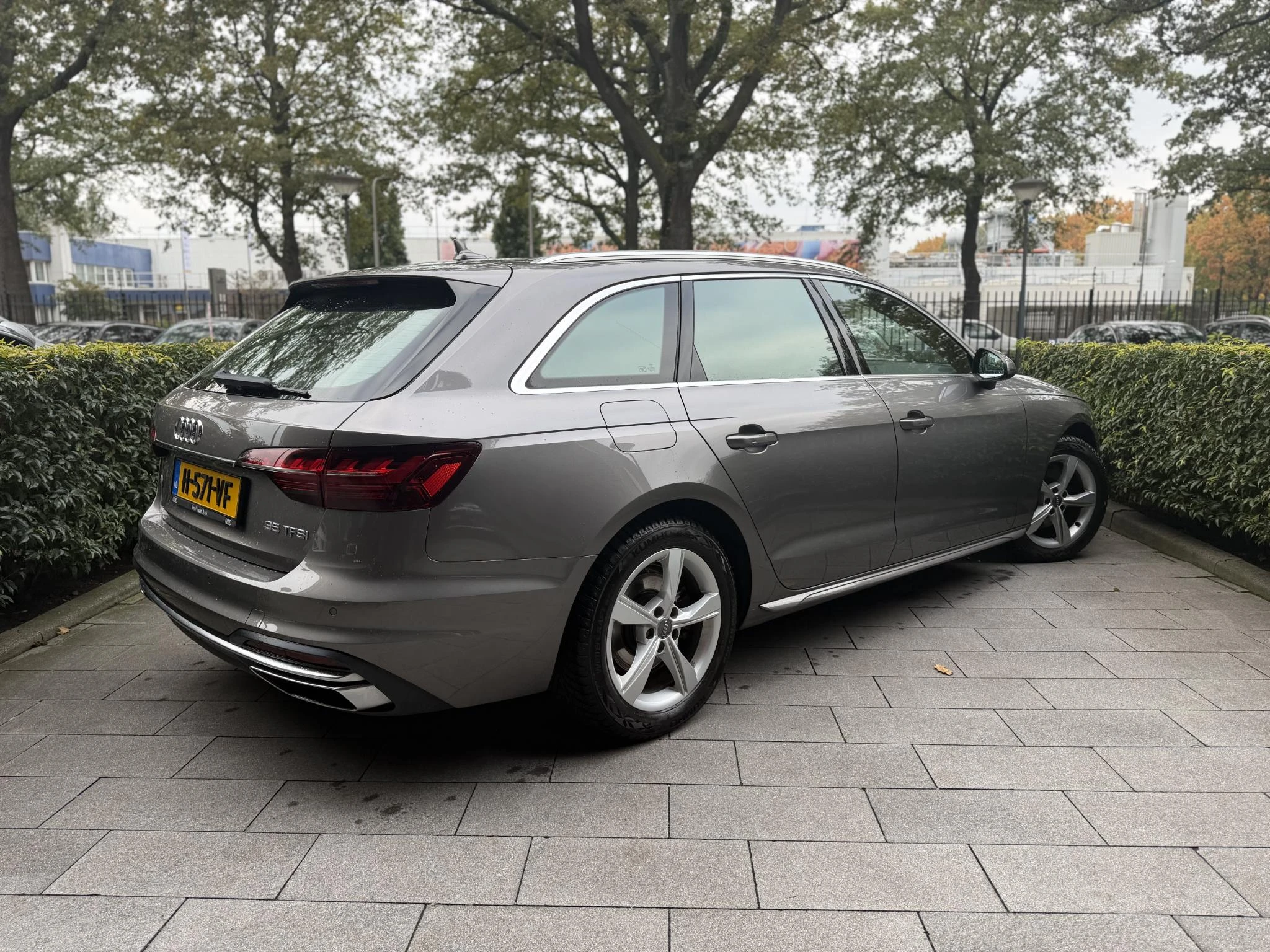 Audi-A4-image-1