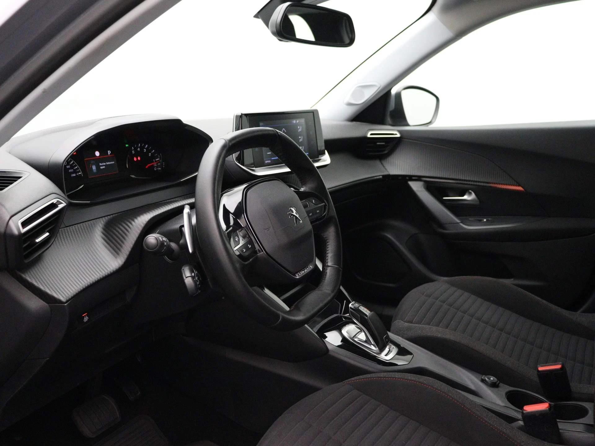 Peugeot-2008-image-23
