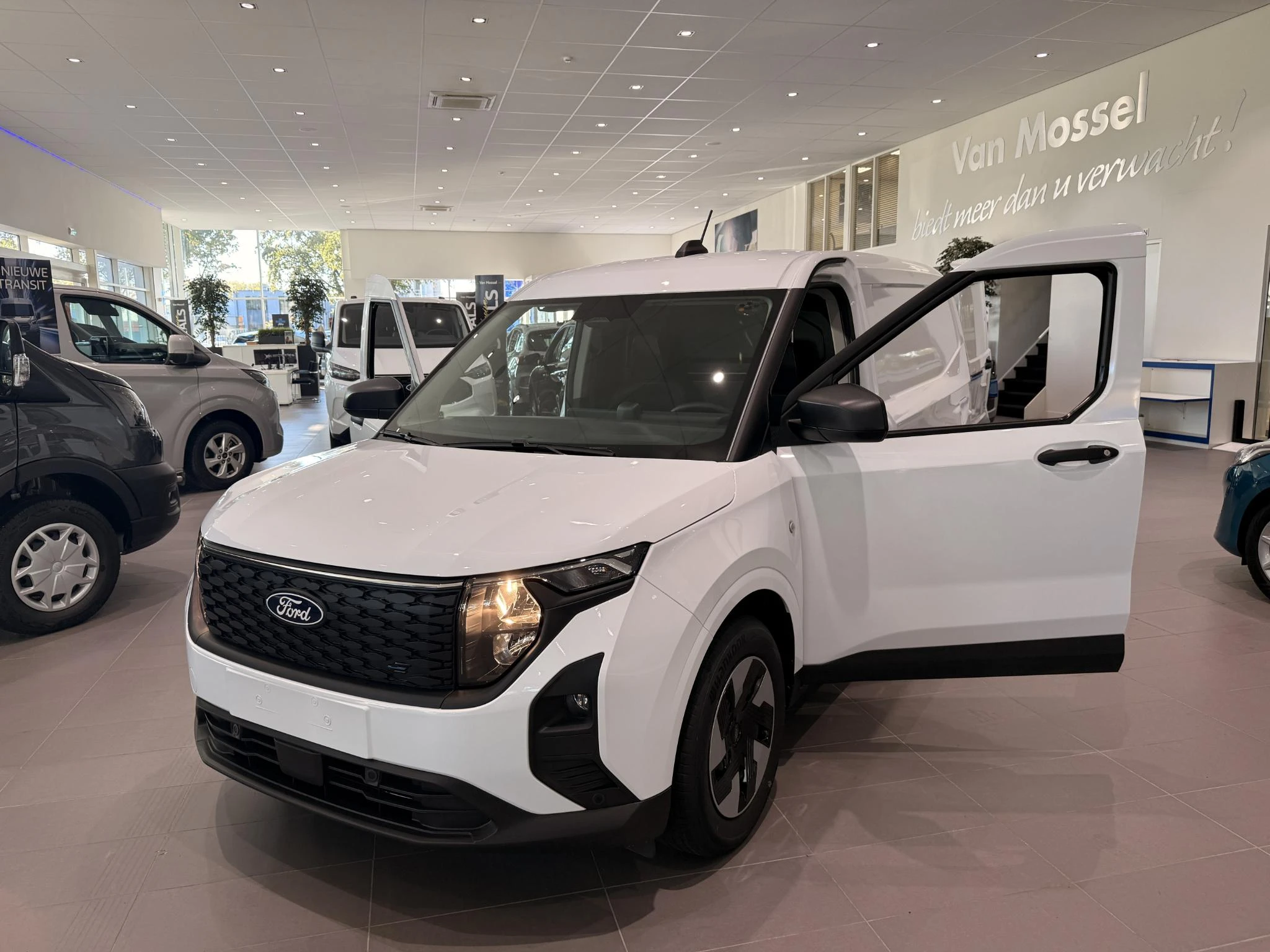 Ford-E-Transit-image-5