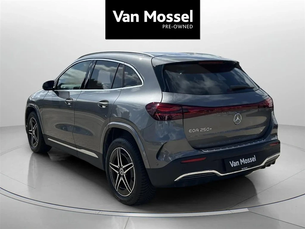 Mercedes-Benz-EQA-image-6