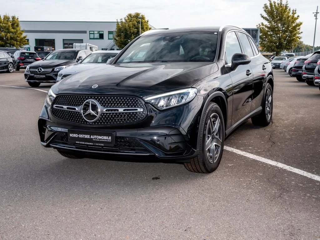 Mercedes-Benz-GLC 300 d-image-6