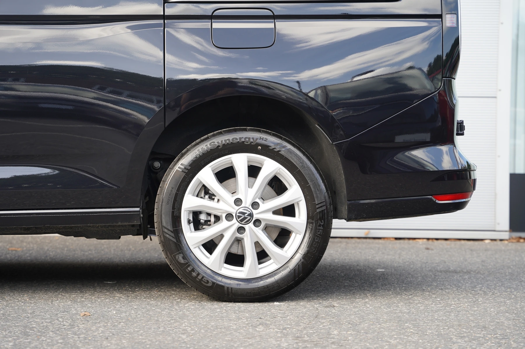 Volkswagen-Caddy-image-30