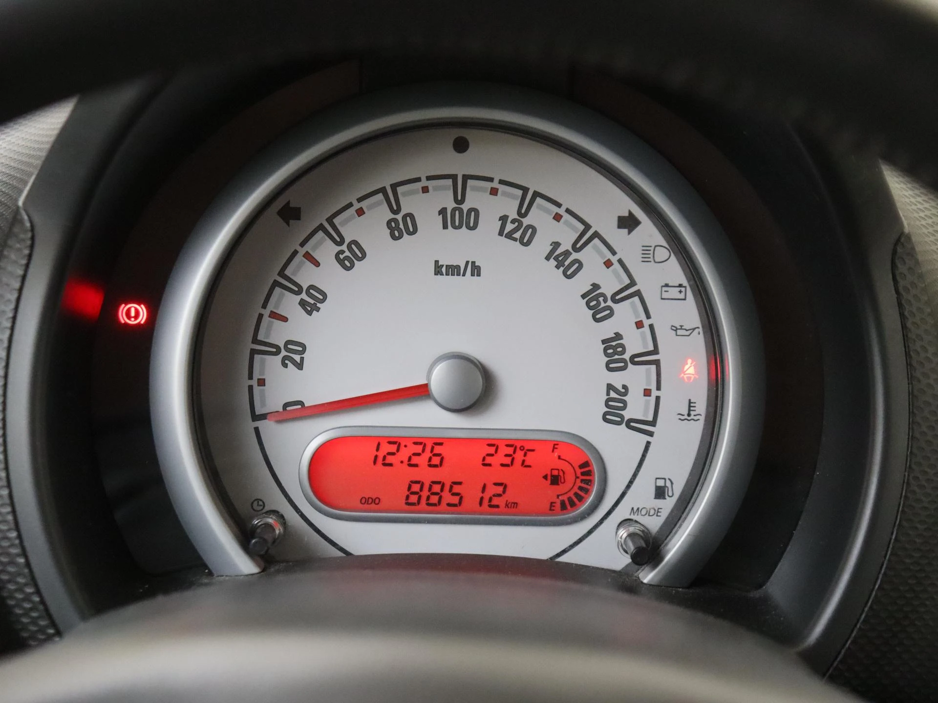 Opel-Agila-image-9