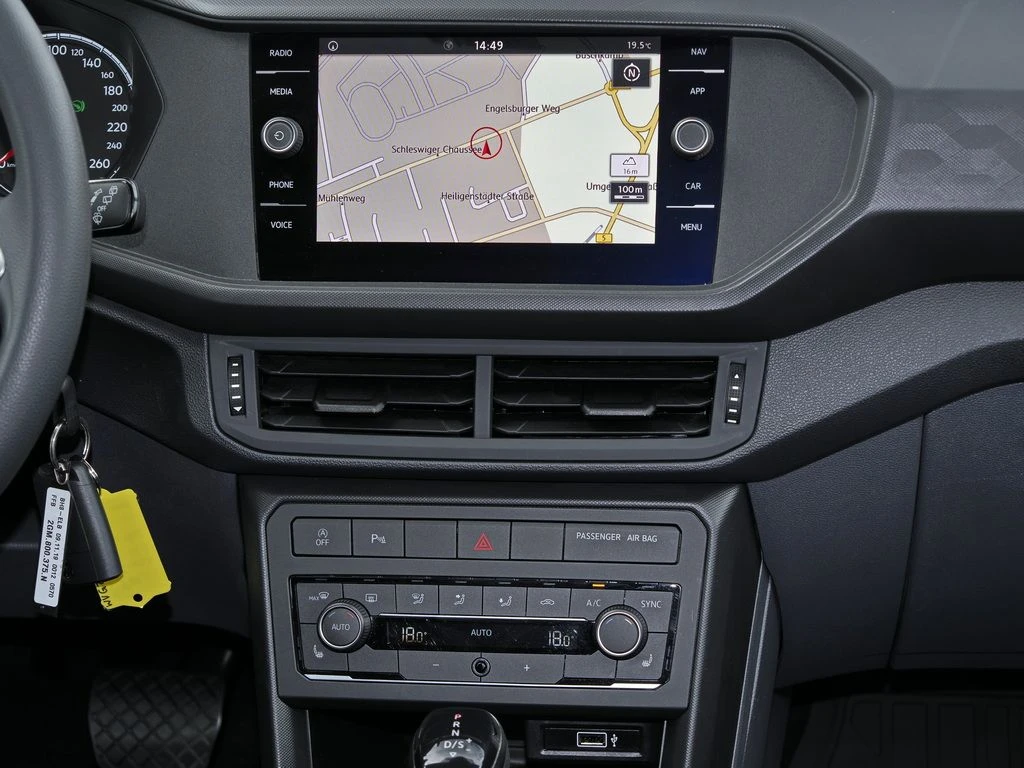 Volkswagen-T-Cross-image-9